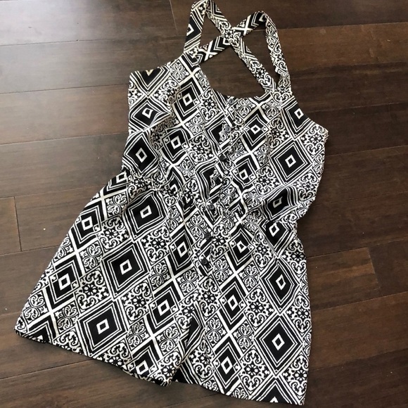 Magazine shorts jumper romper!  EUC! - Picture 1 of 4